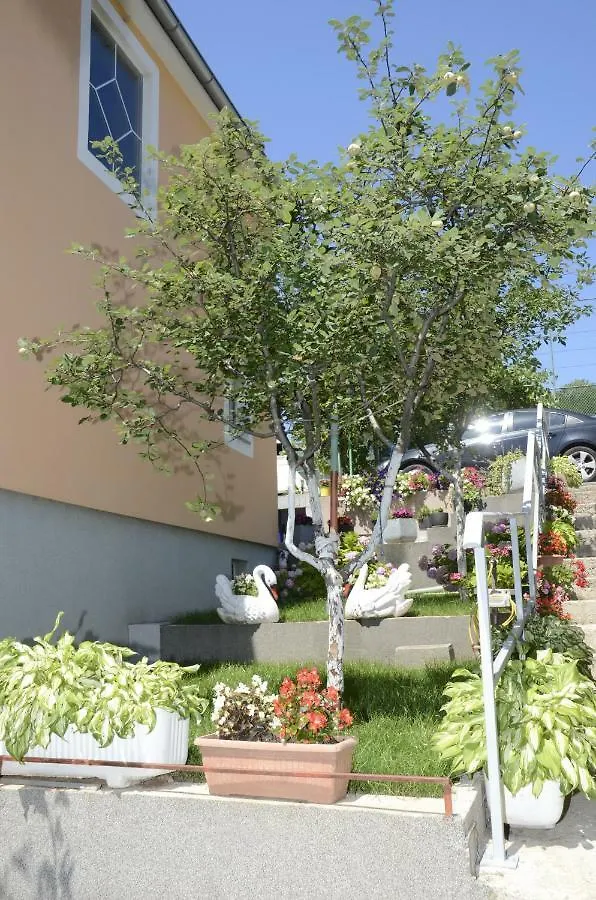 Apartments Lilly Rijeka Croatia